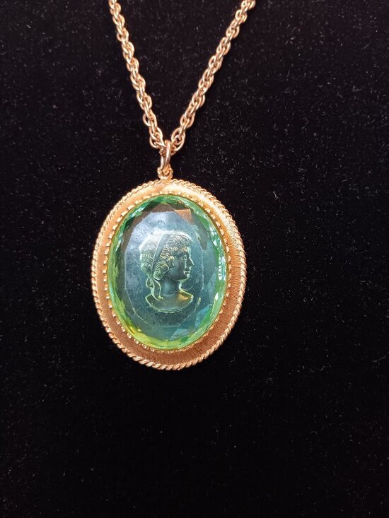 Vintage Large Vintage  Pendant Clear Green Lucite W/ Gold Tone Filigree Trim - Picture 1 of 4